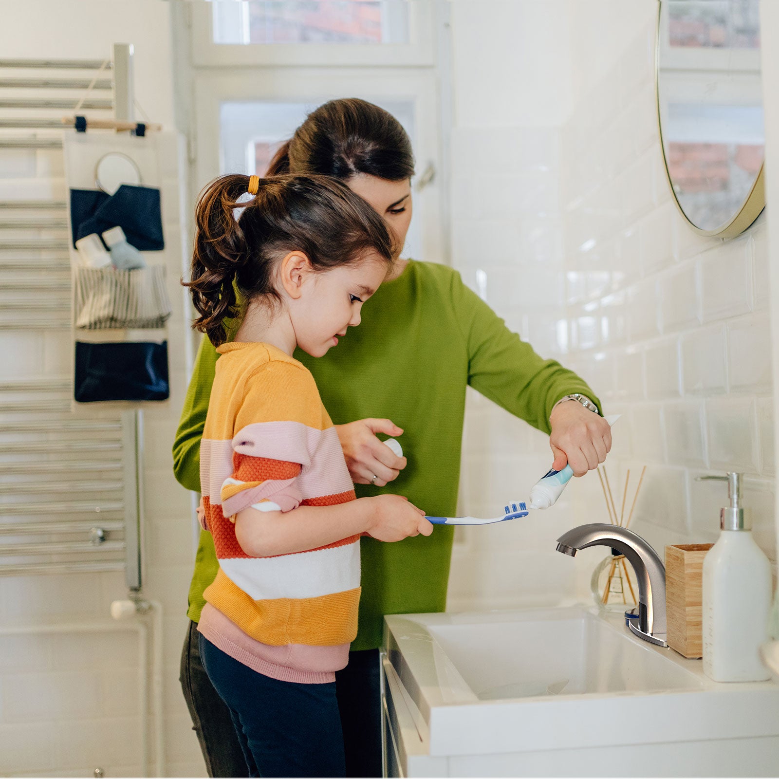 Why Are More Households Choosing Touchless Faucets？